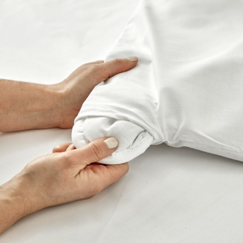 Zoom passe main housse de couette lavable polycoton blanche Easytex